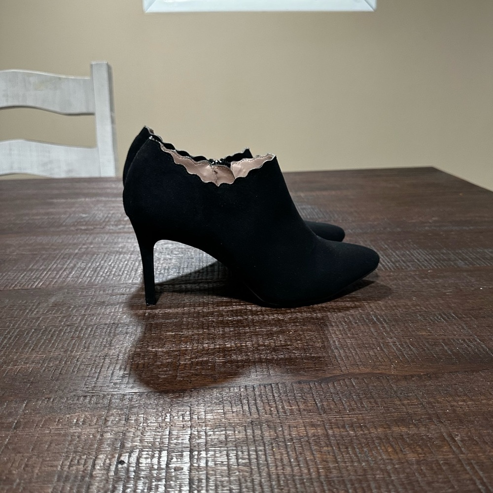 black booties